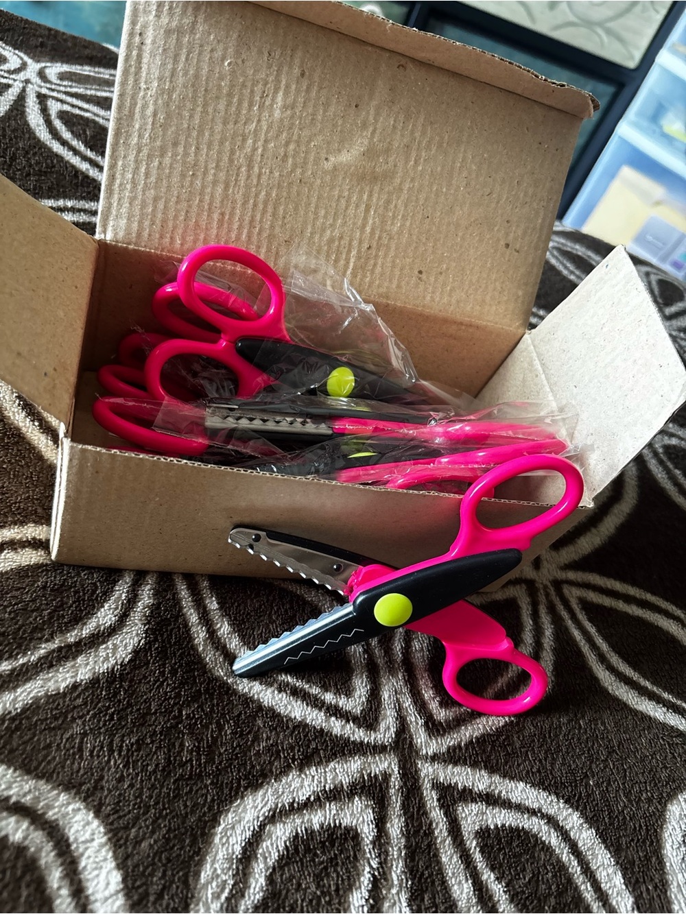 Pink Decorative Edge Craft Scissors - Party Supplies